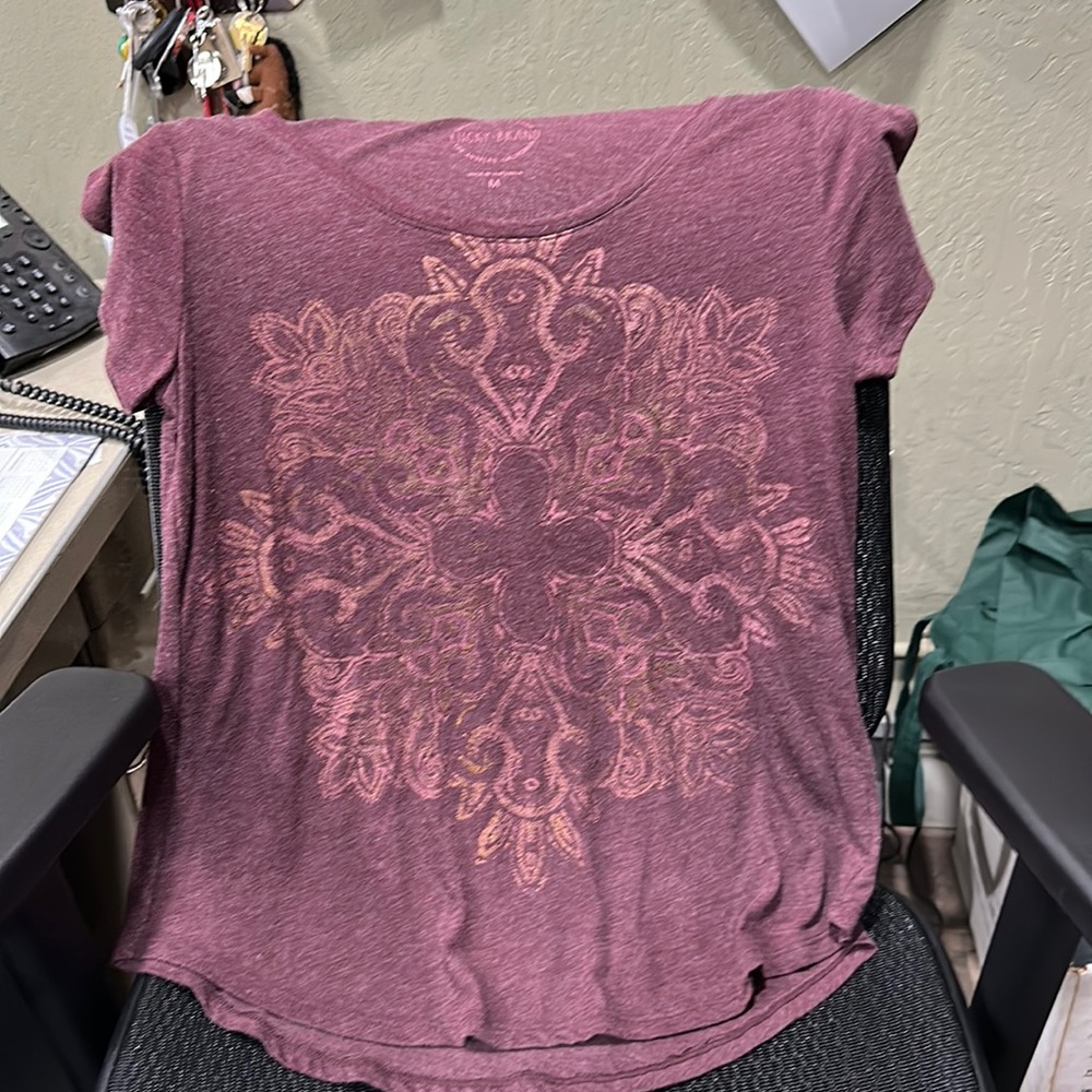 Tee shirt